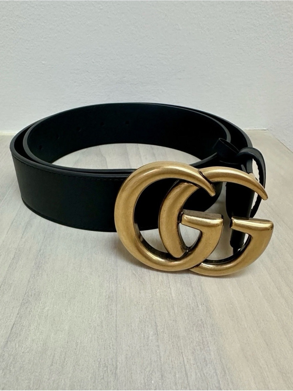 Gucci Marmot Black Leather Belt with Antique Gold Double G Buckle - Authentic